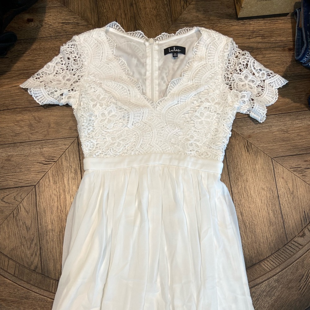 Lulu’s XS White Dress
